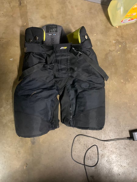 Used XL Bauer Supreme 2s Pro Hockey Pants