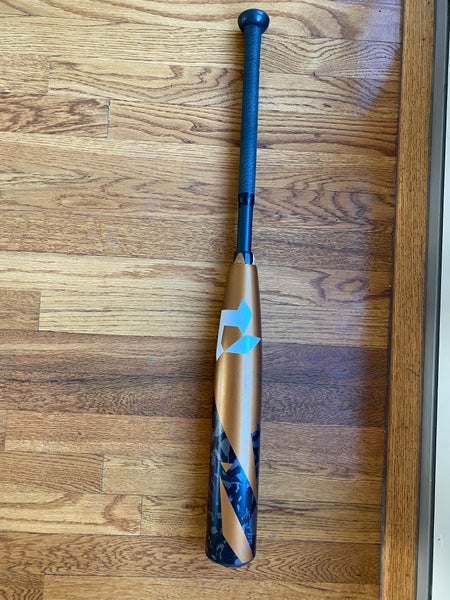 Used USSSA Certified 2022 DeMarini Composite Zoa Bat (-8) 22 oz 30" (Used Less Than 2 Months)