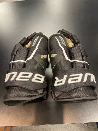 Bauer 14"  Supreme 3S Pro Gloves