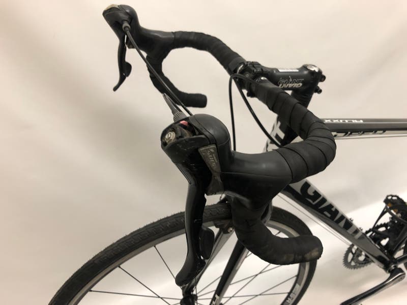 Giant Defy 3 Aluxx M Road Bike | SidelineSwap | Buy and Sell