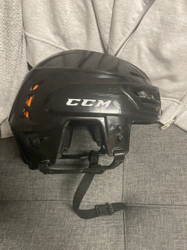 Used Medium CCM  Tacks 710 Helmet M