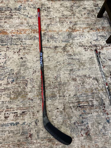 Senior Right Handed P90TM  Nexus Sync Hockey Stick