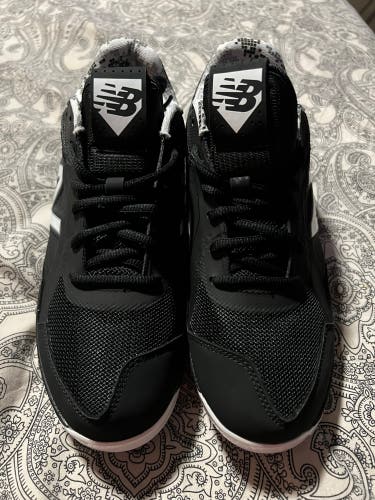 Black New balance Baseball Cleats 7.5