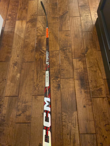 Senior Right Handed P29 JetSpeed FT5 Pro Hockey Stick