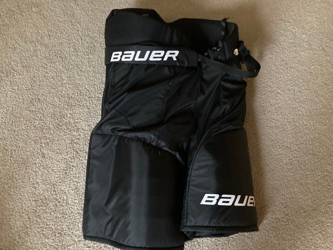 Senior Used Small Bauer Vapor Volt Hockey Pants - Like New