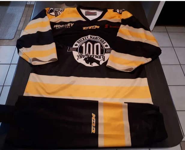 BOSTON BRUINS STYLE CCM JERSEY / SOCKS COMBO Black/Gold/ Yellow Men's LARGE #7 Jersey