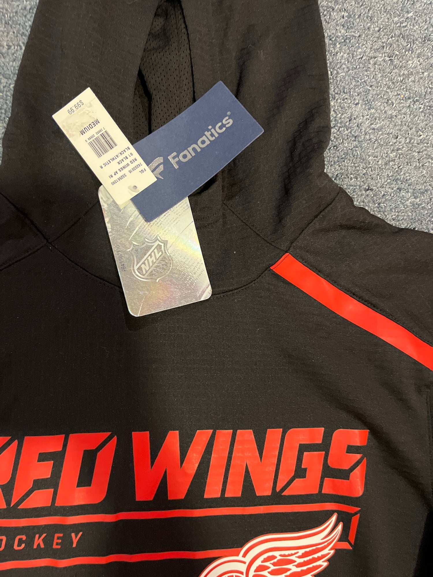 Viral Black Detroit Red Wings Zip-Up Hoodie - Men, Best Price and Reviews