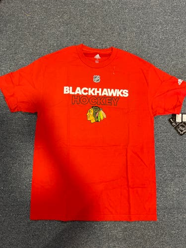 New Red Adidas Chicago Blackhawks T-Shirt M & L