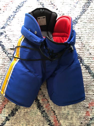 Used St. Louis Blues Heritage Classic CCM HP45 Pants | #29 - Senior Large | D48