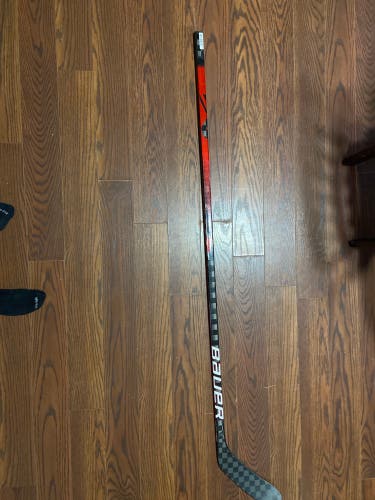 Senior Left Hand P28M Nexus Geo Hockey Stick
