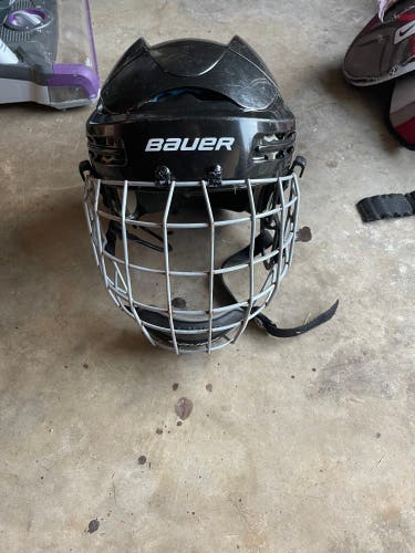 Used Large Bauer  Bhh5100L Helmet