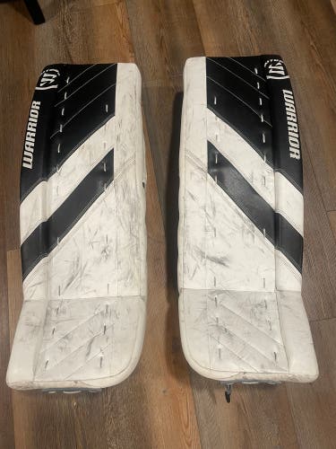31" Warrior Ritual G4 Goalie Leg Pads