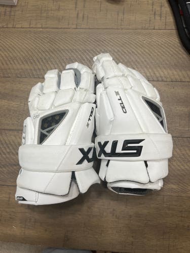 STX Cell IV Player Gloves. 12” (medium)