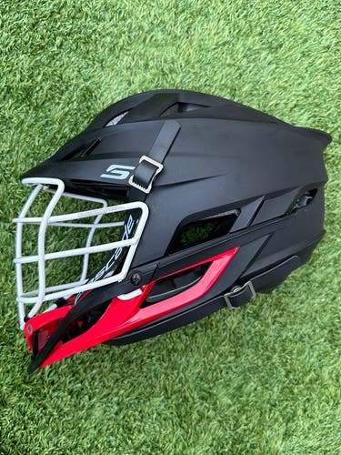 *USED* Matte Black Cascade S Helmet (CLEAN MASK & FIN)