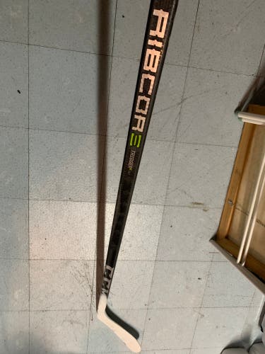 Senior Left Hand P28 Pro Stock RibCor Trigger2 PMT Hockey Stick