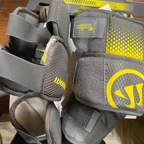 New Warrior Ritual Goalie knee pads Junior