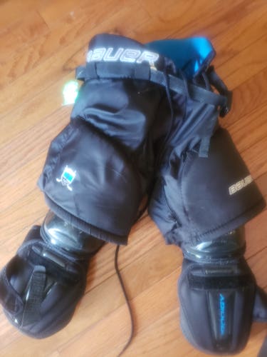 Youth Used Small Bauer Hockey Pants