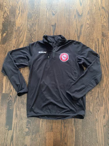 NEW - CCM 1/4 Zip Performance Top Size Medium. Team Wisconsin hockey.