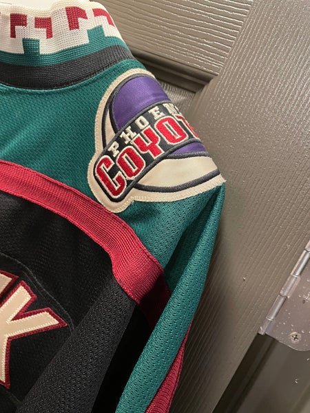 Sold at Auction: Keith Tkachuk Signed Arizona Coyotes Jersey