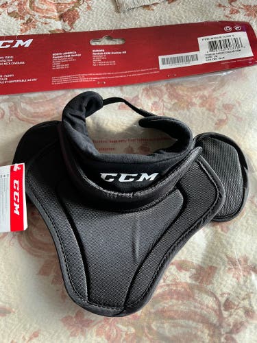 CCM Jr Throat Collar