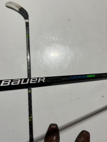 Used Right Handed P92 Nexus Geo Hockey Stick