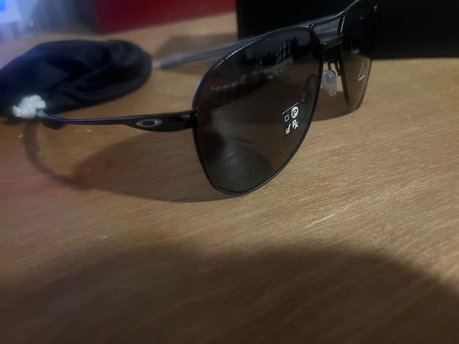 Oakley contrail Sunglasses. satin black frame. prizm grey lens