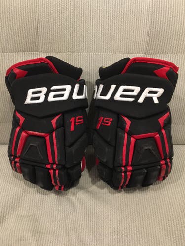 Chicago Blackhawks Bauer 1S Pro Stock Hockey Gloves 13"