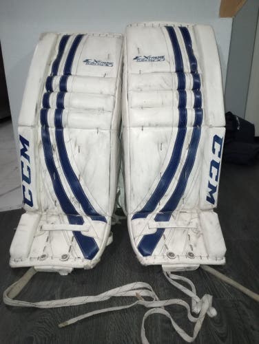 Used 30" CCM Extreme Flex 500 Goalie Leg Pads