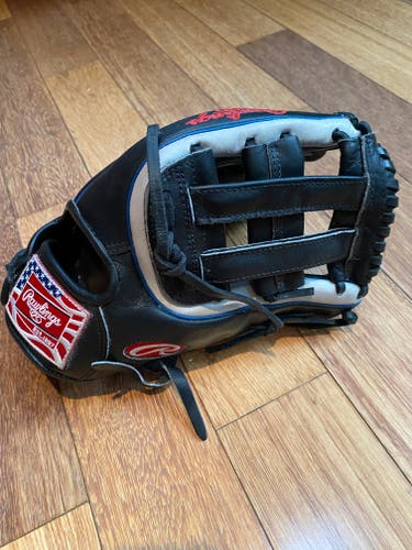 Used Right Hand Throw Rawlings Outfield Heart of the Hide Baseball Glove 11.75"