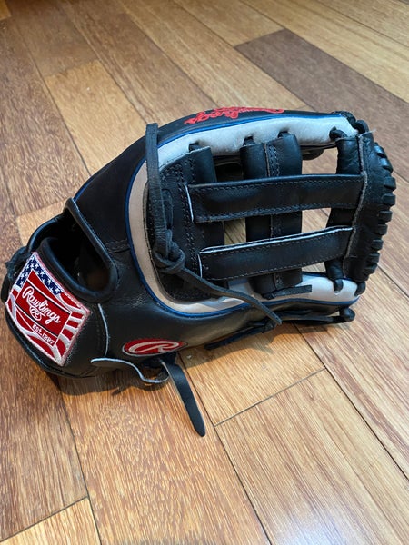 Used Right Hand Throw Rawlings Outfield Heart of the Hide Baseball Glove 11.75"
