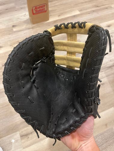 Used First Base 12.5" A2000 Baseball Glove