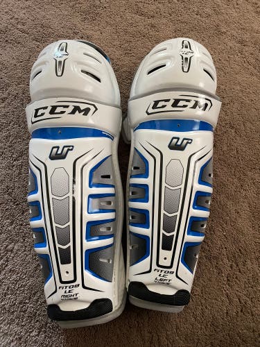 CCM  U+ Shin Pads