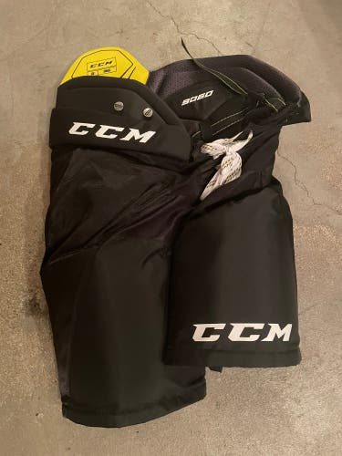 Ccm tacks 9060 pants senior small