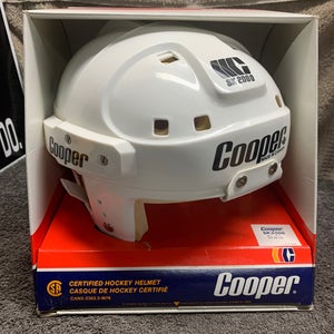 VINTAGE SK2000 HOCKEY HELMET BRAND NEW WITH TAGS ORIGINAL BOX !!! YOU DONT SEE THEM LIKE THIS !!!