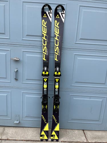 155 cm 2014 Fischer RC4 World Cup SL Skis With Bindings Max Din 13