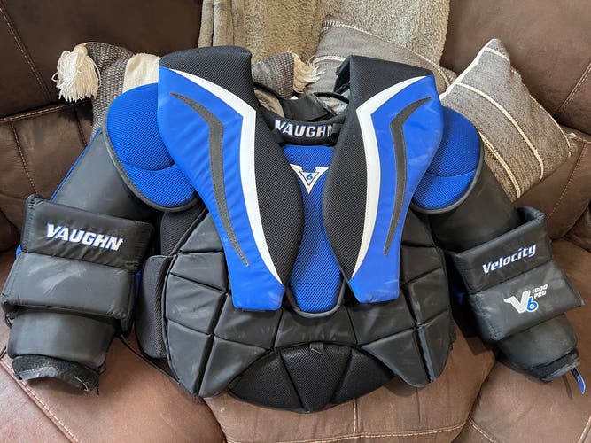 Vaughn Velocity V6 1000 Pro Goalie Chest Protector Sr Large
