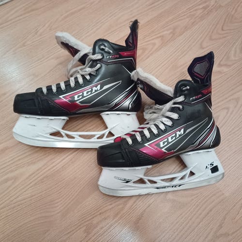 Senior Used CCM JetSpeed FT470 Hockey Skates Extra Wide Width Size 7.5
