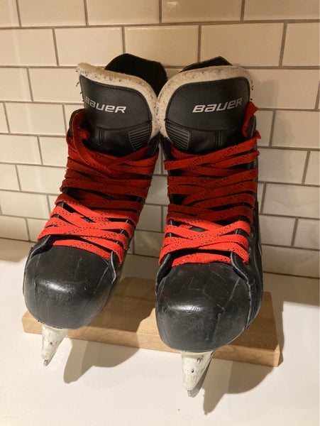 Senior Bauer Regular Width Size 7 Supreme Hockey Skates