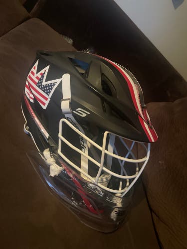 Player's Cascade S Helmet