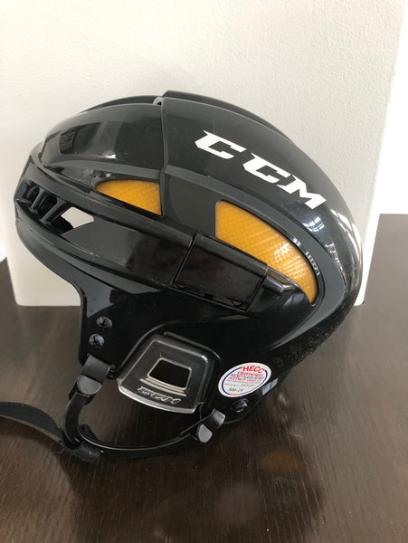 New Large CCM Helmet FITLITE HECC CERTIFICATION VALID NO LONGER THAN THE END OF OCT-2021