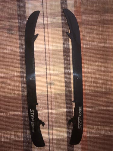 Used Bauer 280 mm Step BlackSteel Edge