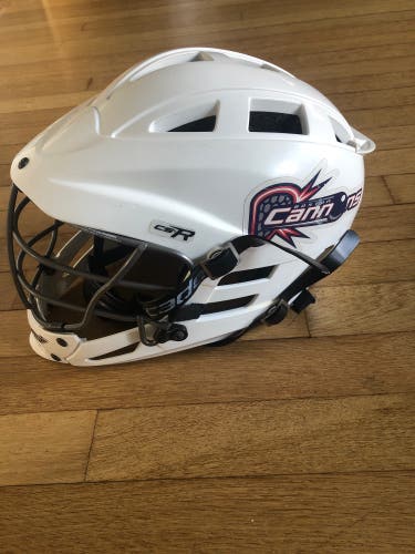 Player's Cascade CS-R Youth Helmet