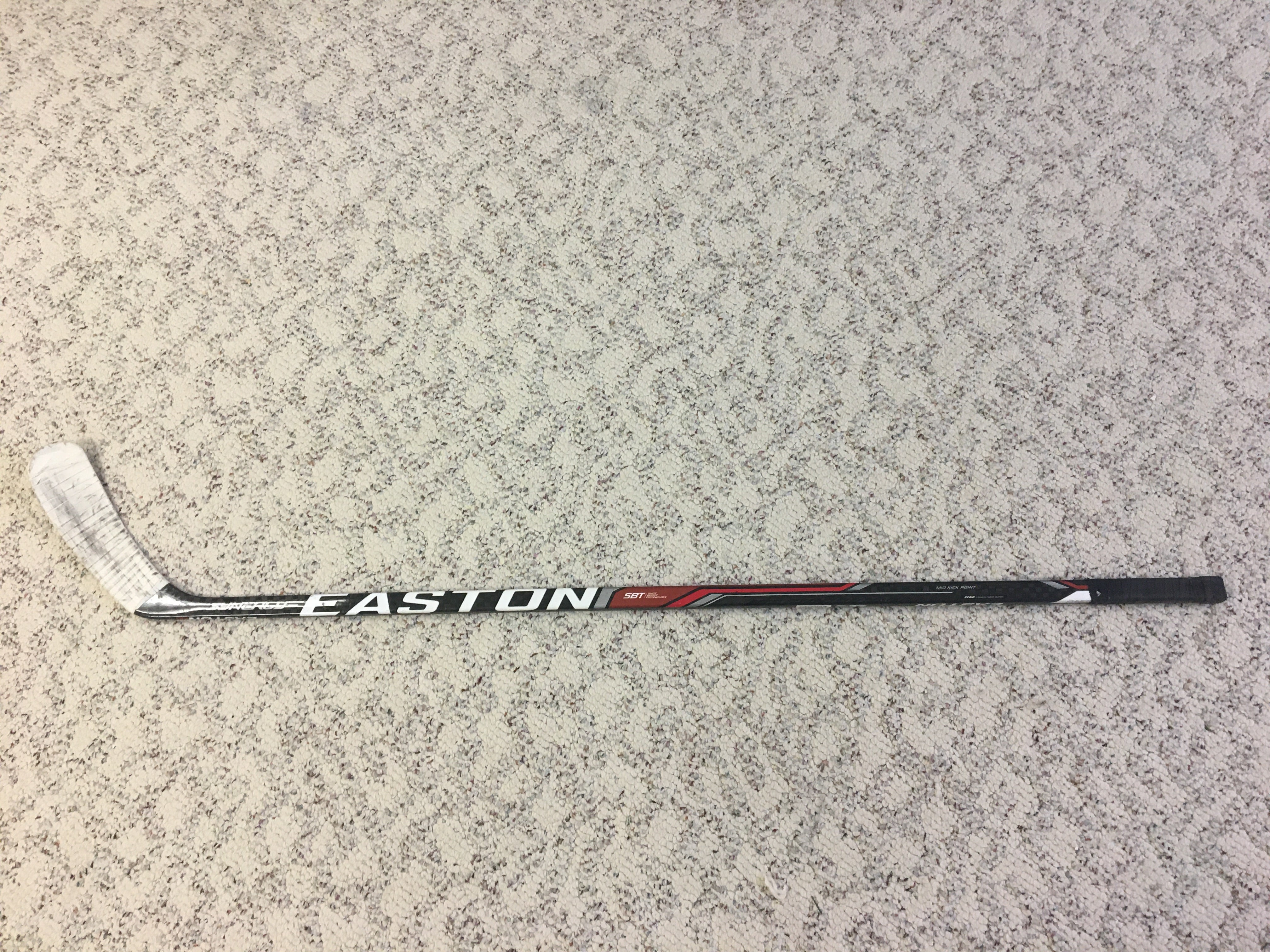 5 Pack NEW Easton Synergy 650 Hockey Stick (P92/65 flex)