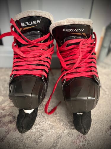 Used Bauer Regular Width Size 6.5 Supreme S27 Hockey Goalie Skates