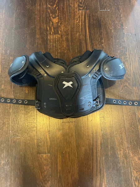 Speed Flex Helmet And Youth Small Xenith Fly Shoulder Pads