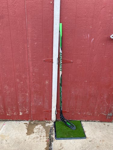 Intermediate Left Hand P28  ADV SLING Hockey Stick