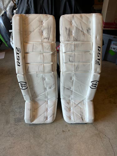 33" Warrior Ritual GT2 Goalie Leg Pads