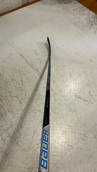 Senior Right Handed P88 87 Flex Nexus N2900 Hockey Stick