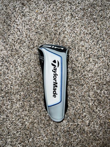 USED LIKE NEW TaylorMade SIM 3wood Headcover