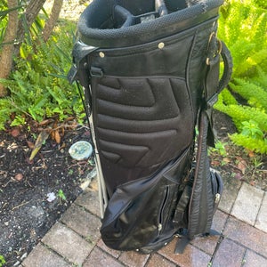 Titleist Golf Stand Bag With club dividers